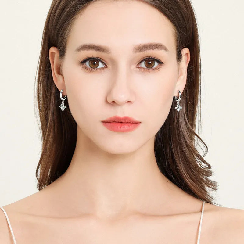 Fleur Moissanite Clover Hoop Drops