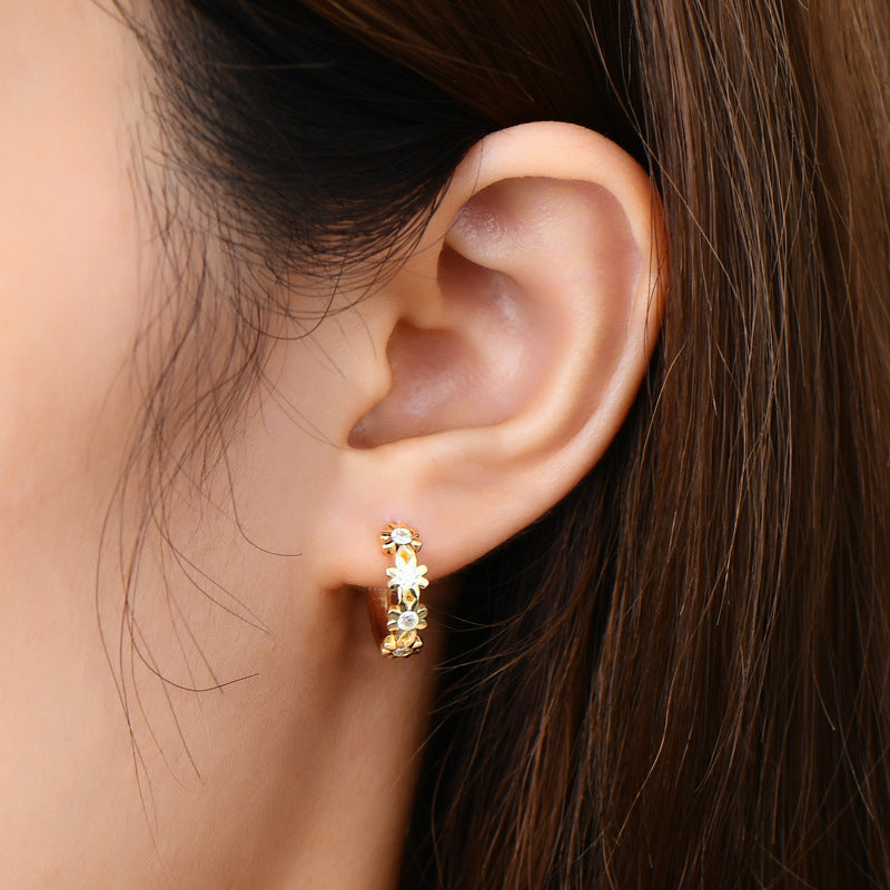 Daisy Moissanite Huggie Hoops