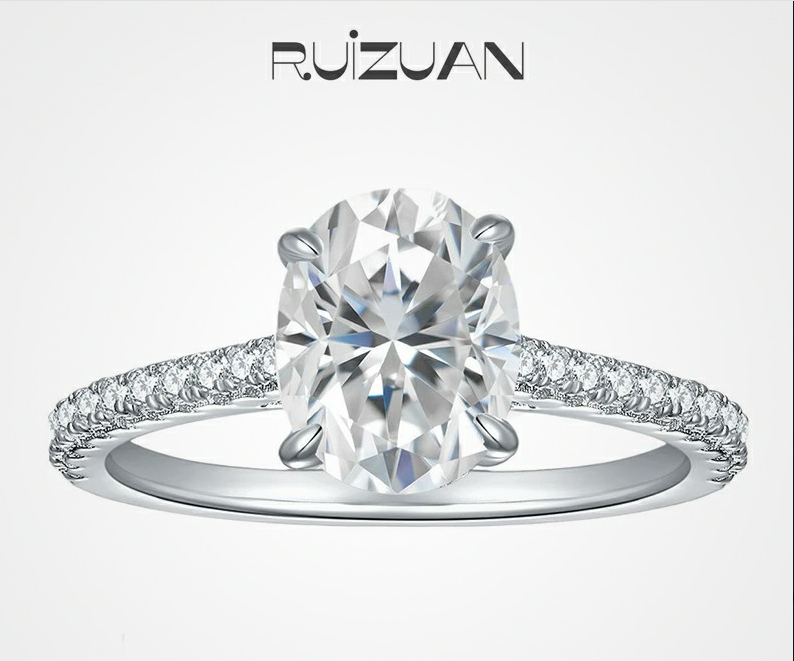 Céleste Oval Moissanite Engagement Ring