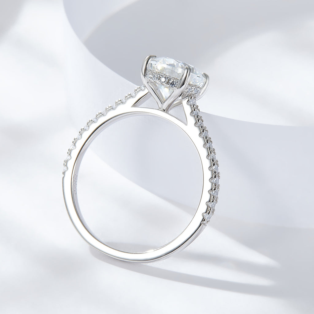 Céleste Oval Moissanite Engagement Ring