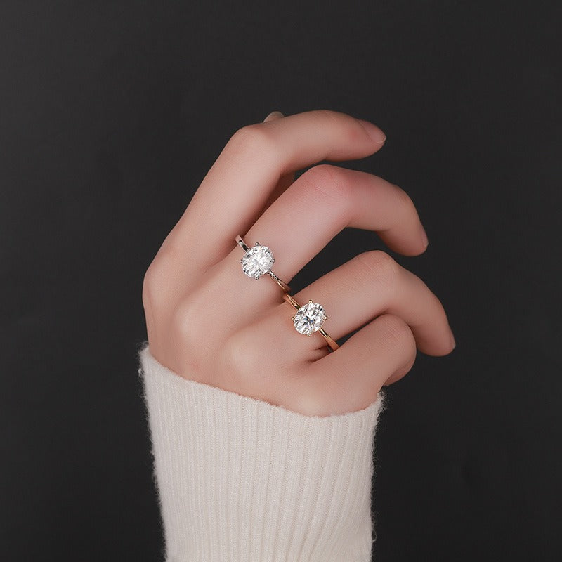 Aurélie 2 Carat Oval Moissanite Solitaire Ring