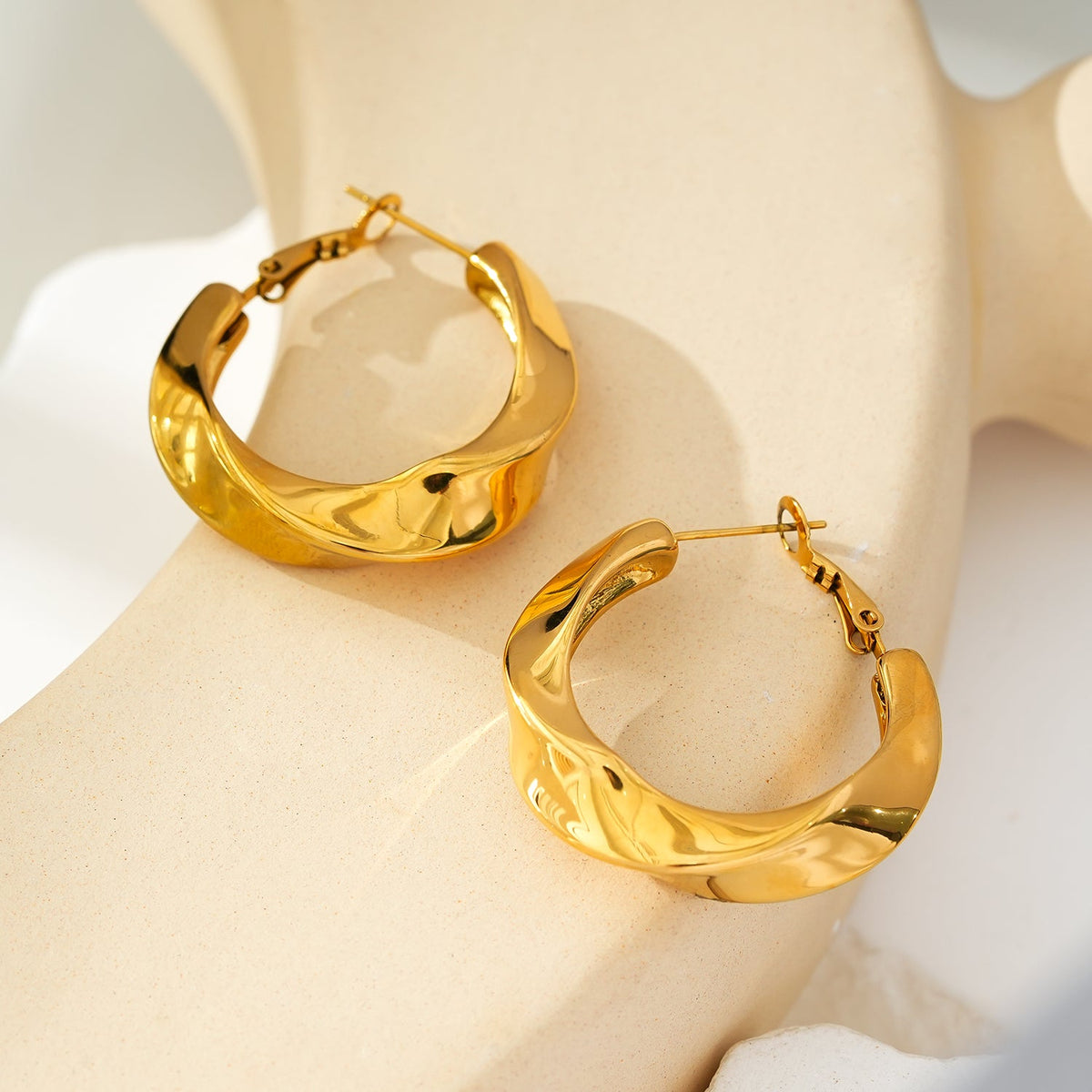 Marfa Sculpted Gold Hoops