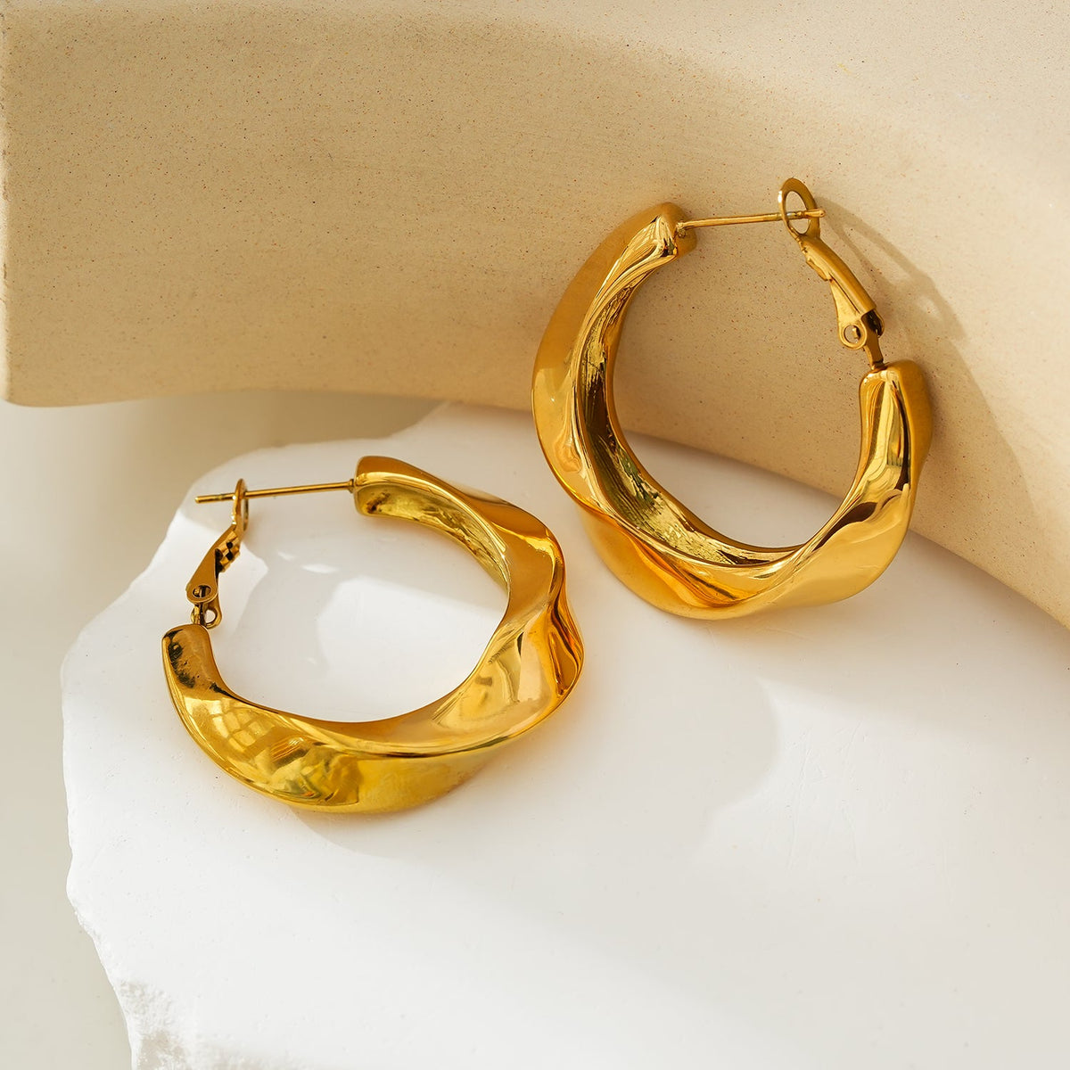 Marfa Sculpted Gold Hoops