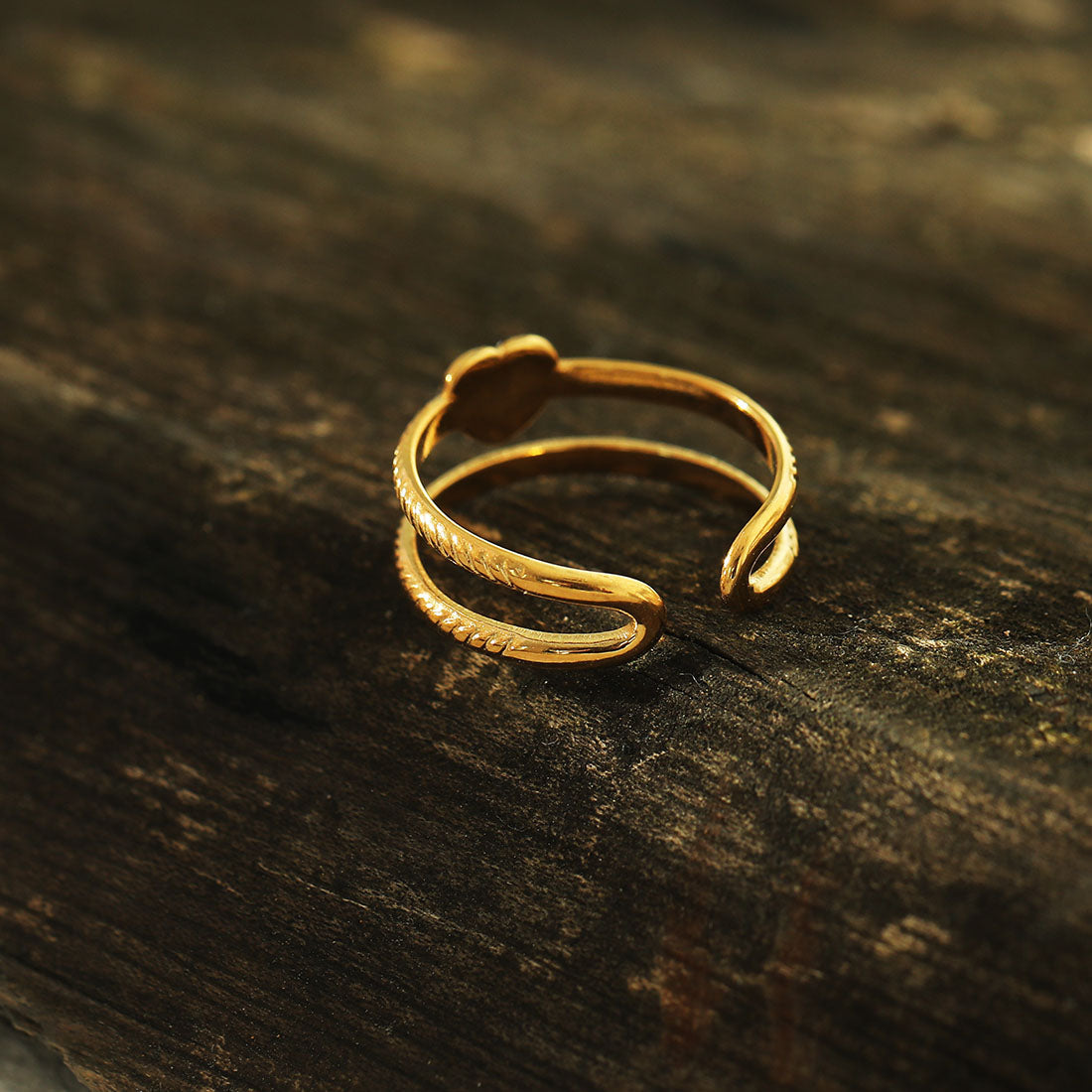 Renée Pavé Heart Gold Ring