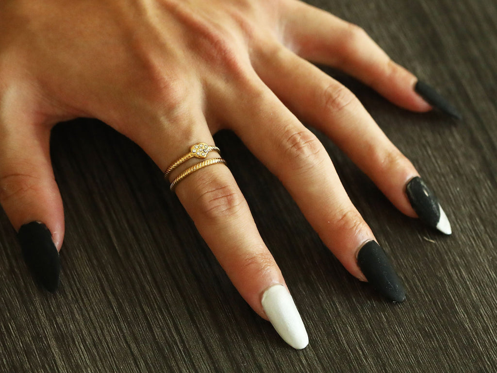 Renée Pavé Heart Gold Ring