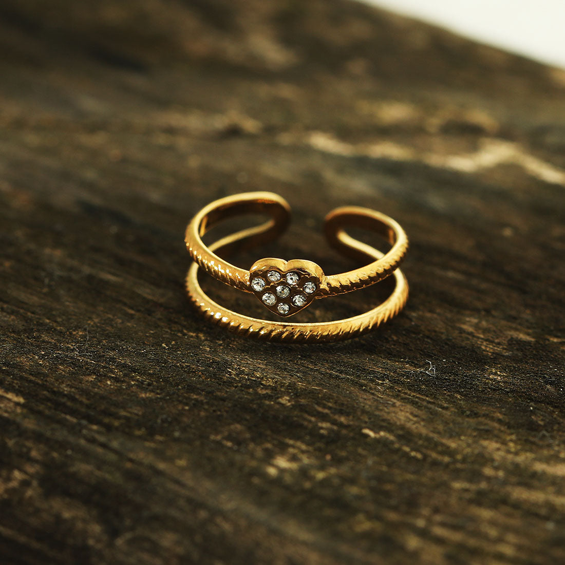 Renée Pavé Heart Gold Ring