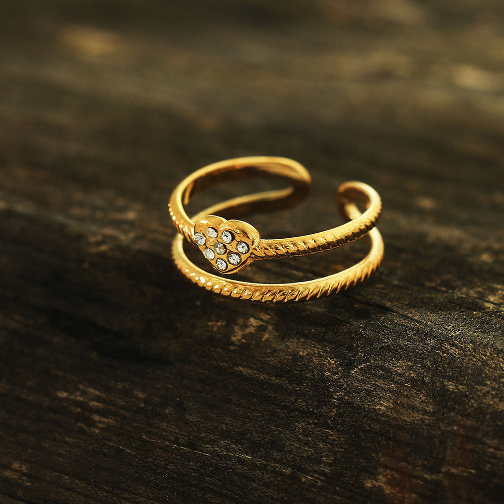 Renée Pavé Heart Gold Ring