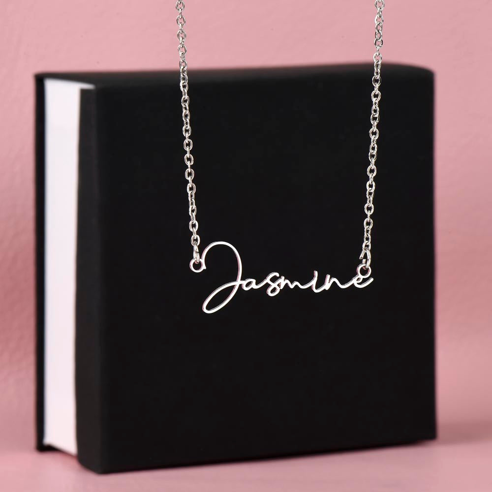 Hithii Signature Name Necklace