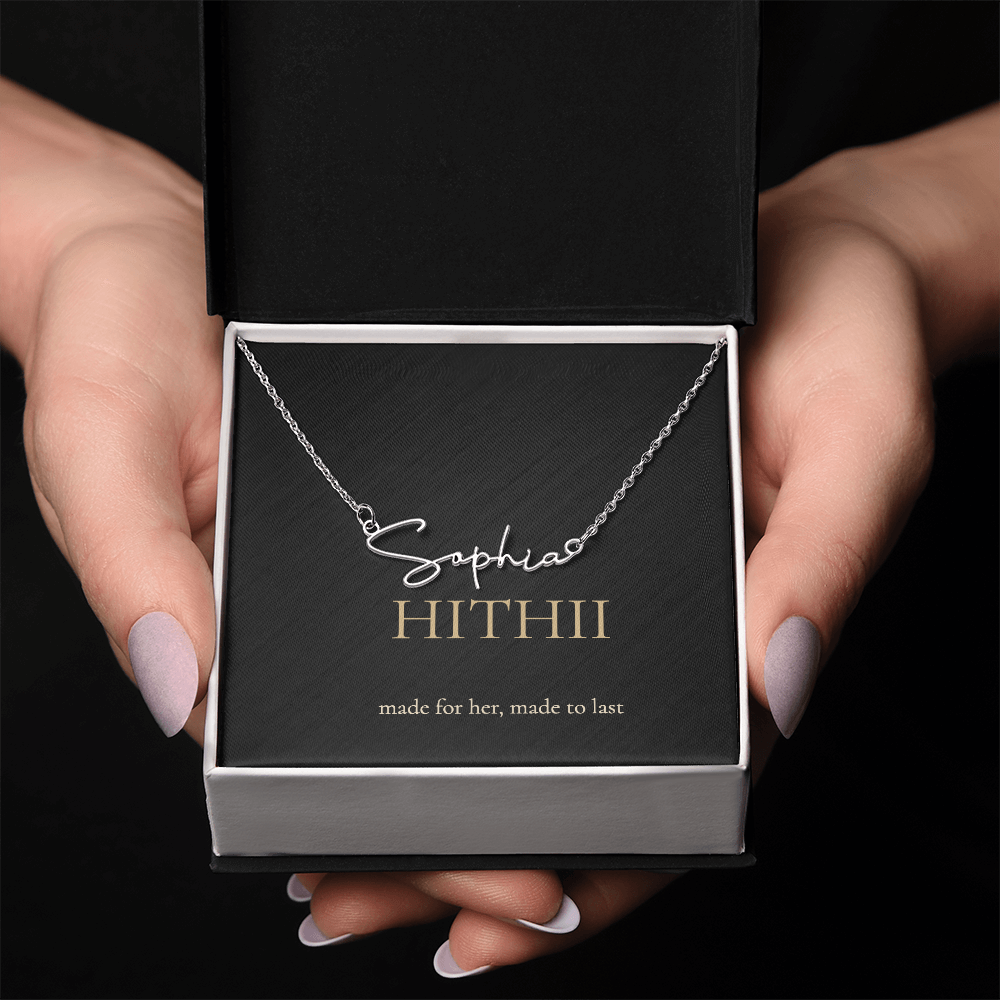 Hithii Signature Name Necklace