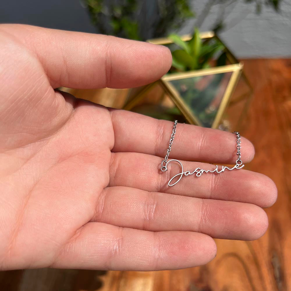 Hithii Signature Name Necklace