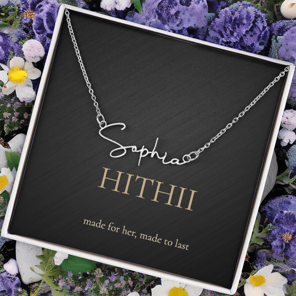 Hithii Signature Name Necklace