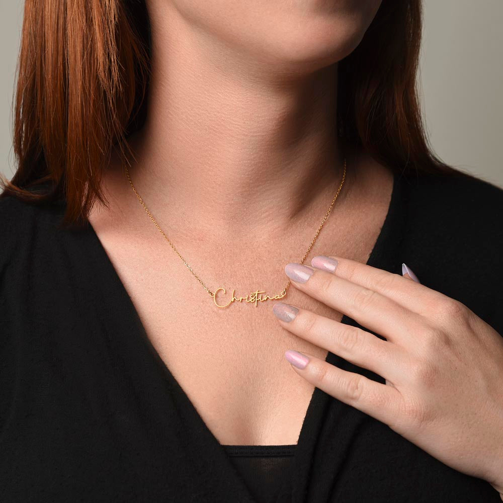 Hithii Signature Name Necklace