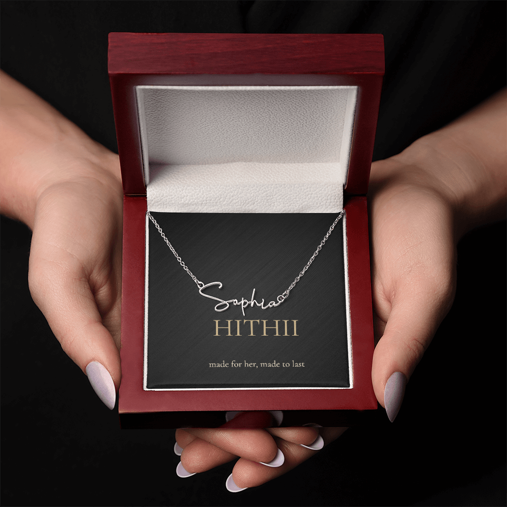 Hithii Signature Name Necklace